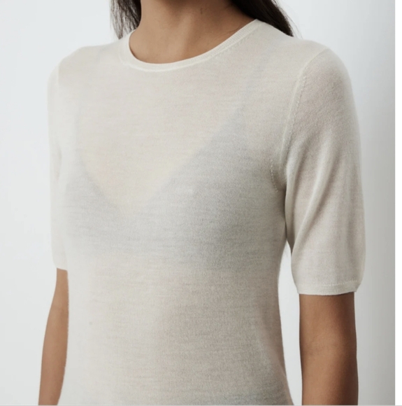 Toteme Thin 100% Cashmere T-Shirt in Bone Sz XS NWT - Picture 3 of 11